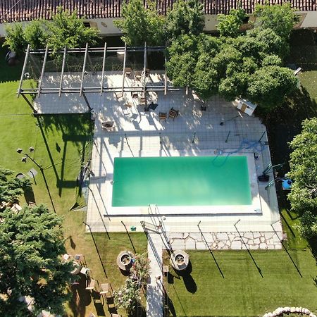 Casa Rural Palacio Conde De Aldana Con Piscina Entre Encinares Y Dehesas Terradillos Exterior photo